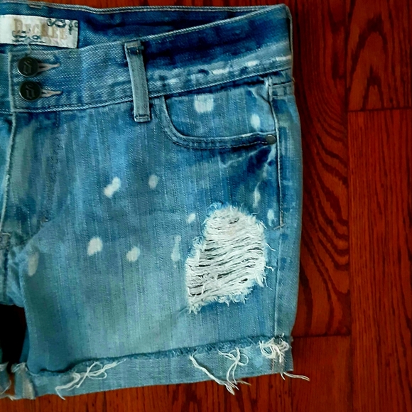 Decree Jean Shorts Distressed Boyfriend Size 9 - Picture 6 of 10